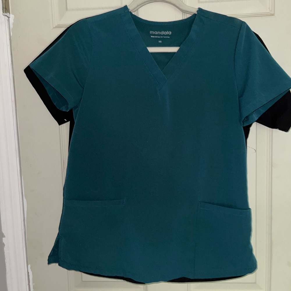 Green scrub set